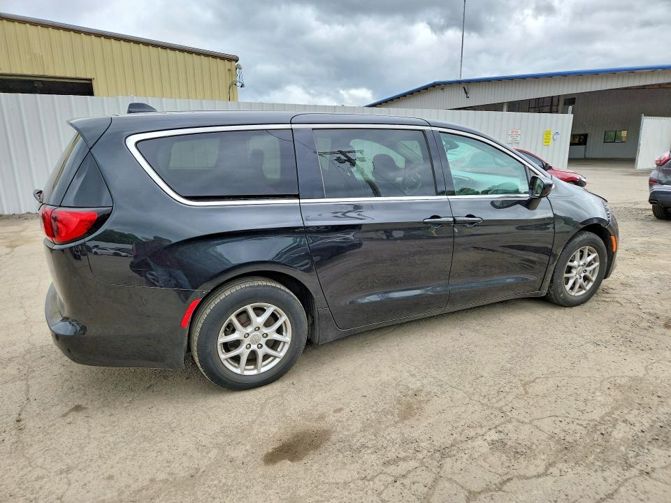 2017 Chrysler Pacifica VIN 2C4RC1DG1HR516431 COPART salvage auction — FRONT END, Pa - Cert Of Title, sold $1,100 on 2026-07-11 (photo 3)
