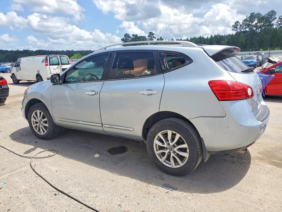 2015 Nissan Rogue VIN JN8AS5MT5FW152804 COPART salvage auction — FRONT END, SC - NON-REB & REM SALVAGE TITLE, sold $200 on 2026-07-27 (photo 2)