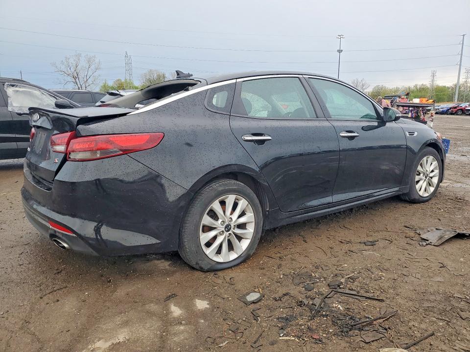 2018 Kia Optima VIN 5XXGT4L33JG217187 COPART salvage auction — BURN, Oh - Cert Of Title-Salvage, sold $625 on 2026-07-07 (photo 3)