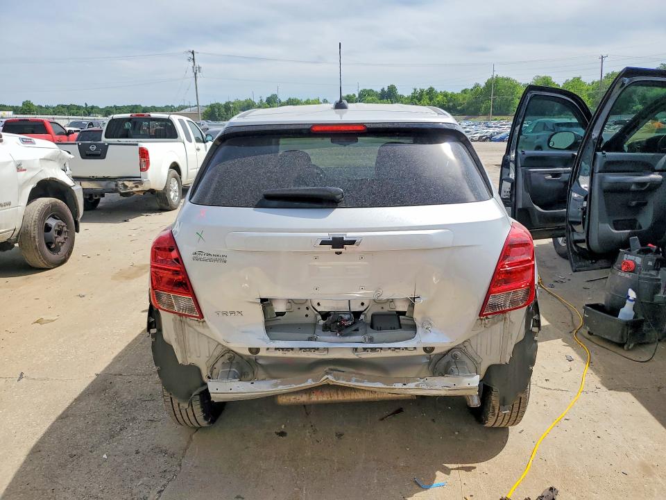 2021 Chevrolet VIN KL7CJKSB5MB305005 COPART salvage auction — REAR END, KY - CERT OF TITLE-SALVAGE, sold $2,250 on 2026-07-08 (photo 6)