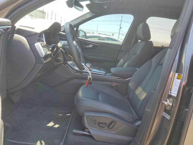 2025 Audi Q7 VIN WA1LVBF78SD005015 COPART salvage auction — Minor Dent/Scratches, TX - SALVAGE VEHICLE TITLE (P), sold $25,250 on 2026-06-24 (photo 7)