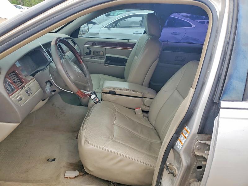 2003 Lincoln TOWN CAR VIN 1LNHM83WX3Y626677 COPART salvage auction — HAIL, IA - CERT OF TITLE-SALVAGE TITLE, sold $475 on 2026-07-31 (photo 7)