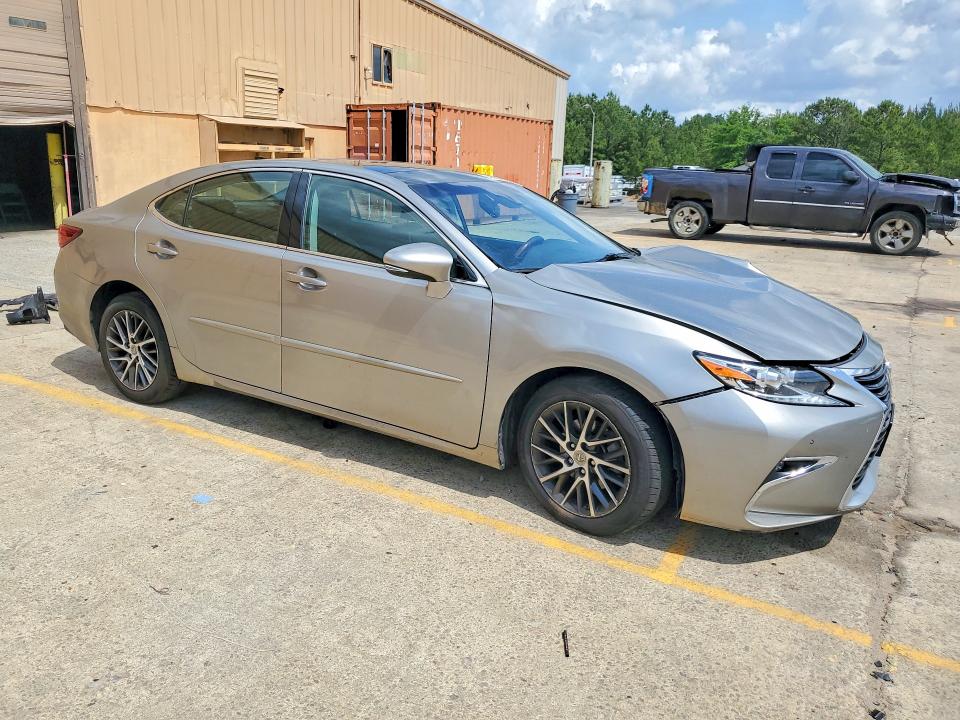 2017 Lexus VIN 58ABK1GG2HU054999 COPART salvage auction — FRONT END, SC - CERT OF TITLE-SALVAGE, sold $5,100 on 2026-07-03 (photo 4)