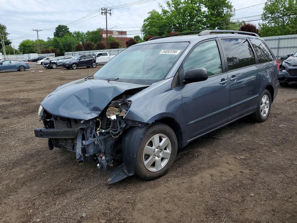 2007 Toyota Sienna VIN 5TDZK23C97S087259 COPART salvage auction — FRONT END, CT - CERT OF TITLE-SALVAGE, sold $700 on 2026-07-17 (photo 1)