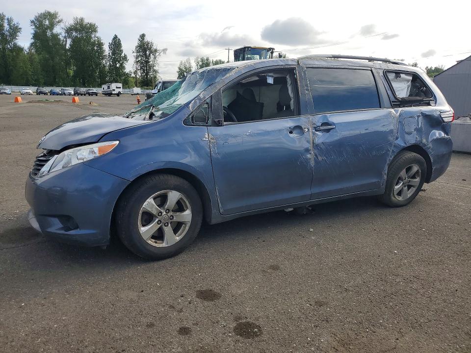 2015 Toyota Sienna VIN 5TDKK3DC8FS528433 COPART salvage auction — ROLLOVER, Or - Salvage Title Certificate, sold $1,100 on 2026-07-06 (photo 1)