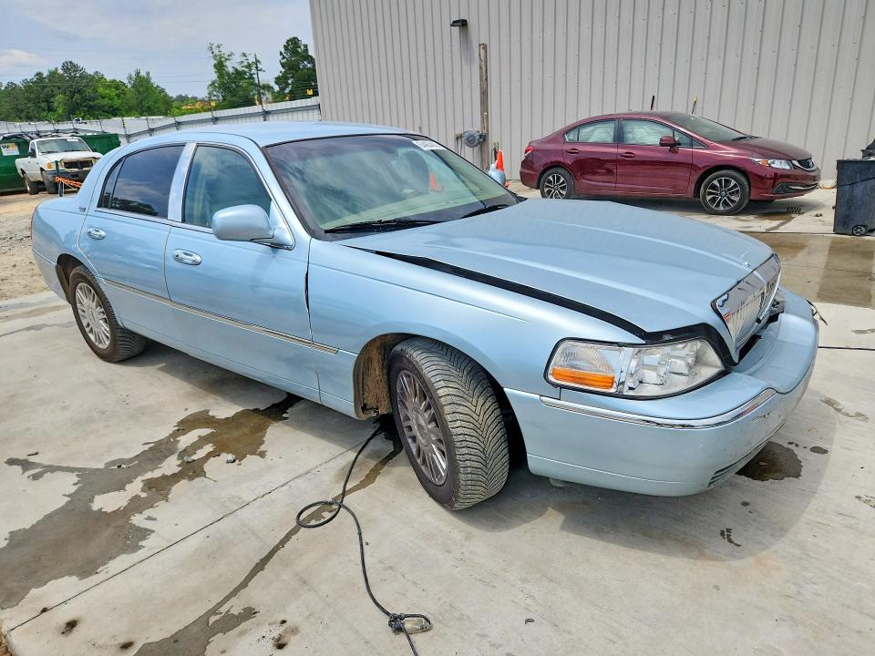 2009 Lincoln TOWN CAR VIN 2LNHM82V69X622739 COPART salvage auction — FRONT END, Ga - Cert Of Title-Salvage, sold $475 on 2026-07-09 (photo 4)