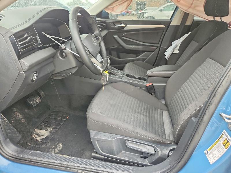 2025 Volkswagen Jetta VIN 3VW5X7BU5SM109190 COPART salvage auction — SIDE, Mo - Cert Of Title-Repossessed (P), sold $10,800 on 2026-07-30 (photo 7)