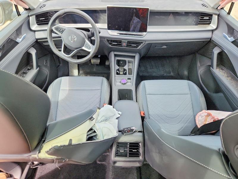 2026 Volkswagen Tiguan VIN 3VVMR7RM0TM070204 COPART salvage auction — ROLLOVER, Il - Junking Cert Of A Vehicle, sold $4,800 on 2026-07-09 (photo 8)