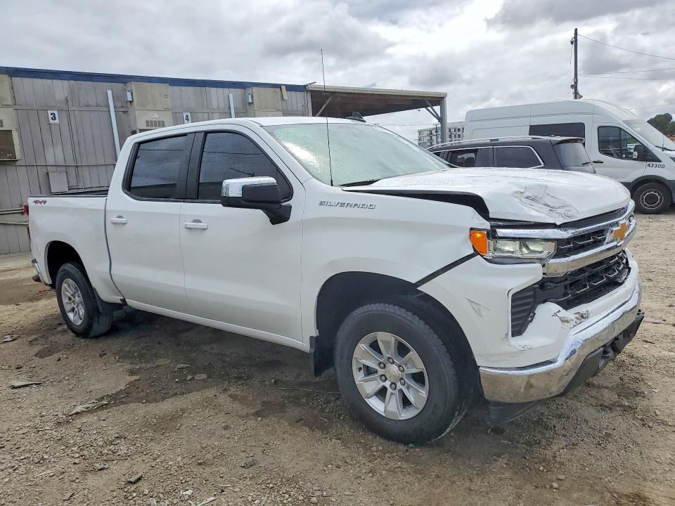 2024 Chevrolet Silverado VIN 2GCUDDED3R1134432 COPART salvage auction — FRONT END, CA - SALVAGE CERTIFICATE, sold $18,900 on 2026-07-02 (photo 4)