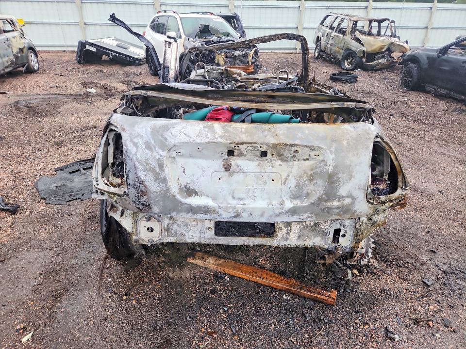 2024 Mini Cooper VIN WMW43DL03R3S23430 COPART salvage auction — FRONT END, Co - Non-Repairable Cert Of Title, sold $250 on 2026-08-17 (photo 6)