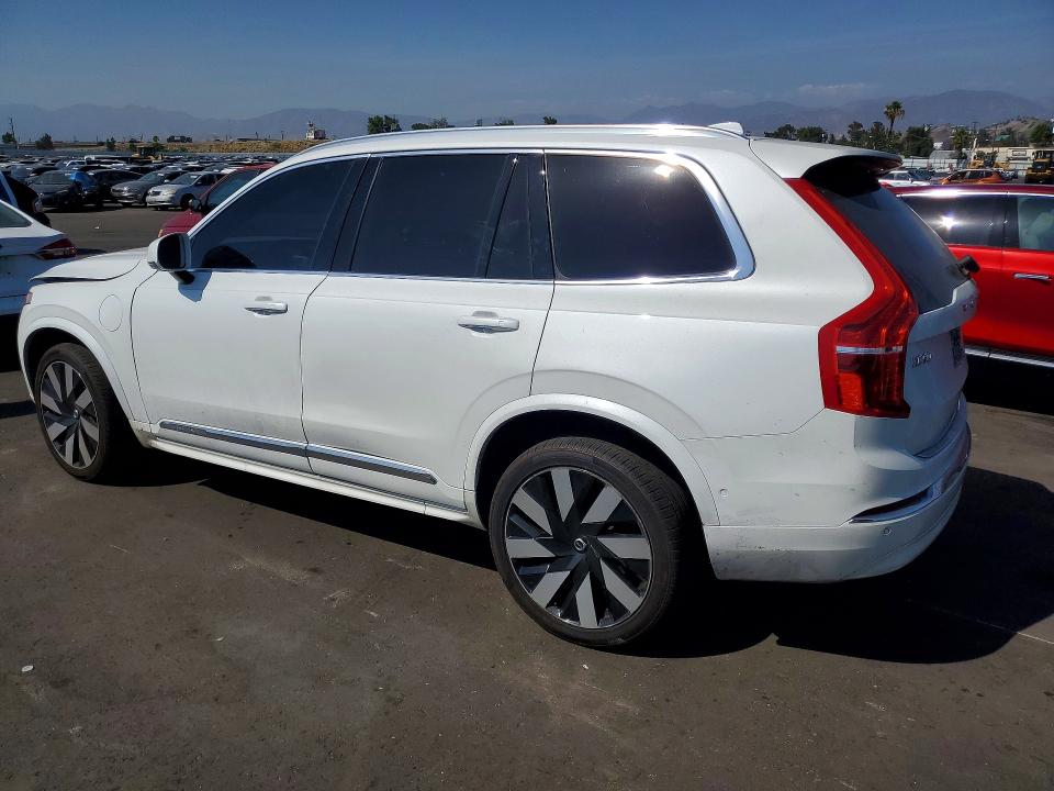 2024 Volvo Xc90 VIN YV4H60CF1R1246500 COPART salvage auction — FRONT END, Salvage Title, sold $19,500 on 2026-07-27 (photo 2)