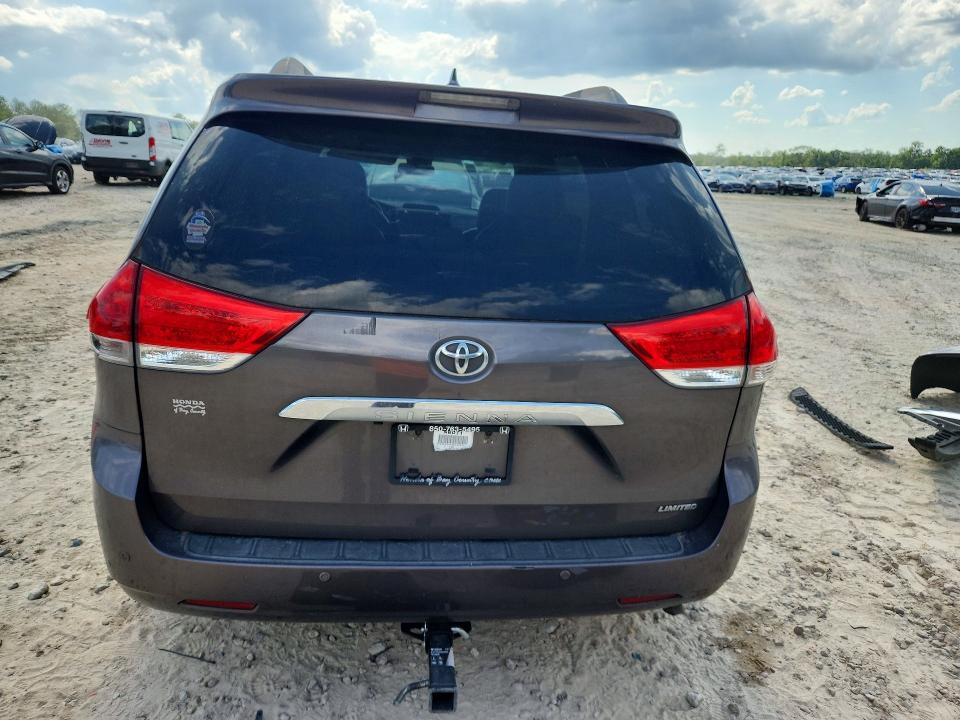 2011 Toyota Sienna VIN 5TDYK3DC4BS158456 COPART salvage auction — FRONT END, Fl - Cert Of Title Slvg Rebuildable, sold $400 on 2026-07-31 (photo 6)