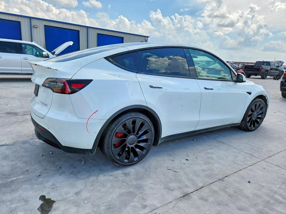 2022 Tesla Model y VIN 7SAYGDEF4NF534729 COPART salvage auction — HAIL, Tx - Certificate Of Title, sold $9,100 on 2026-08-28 (photo 3)