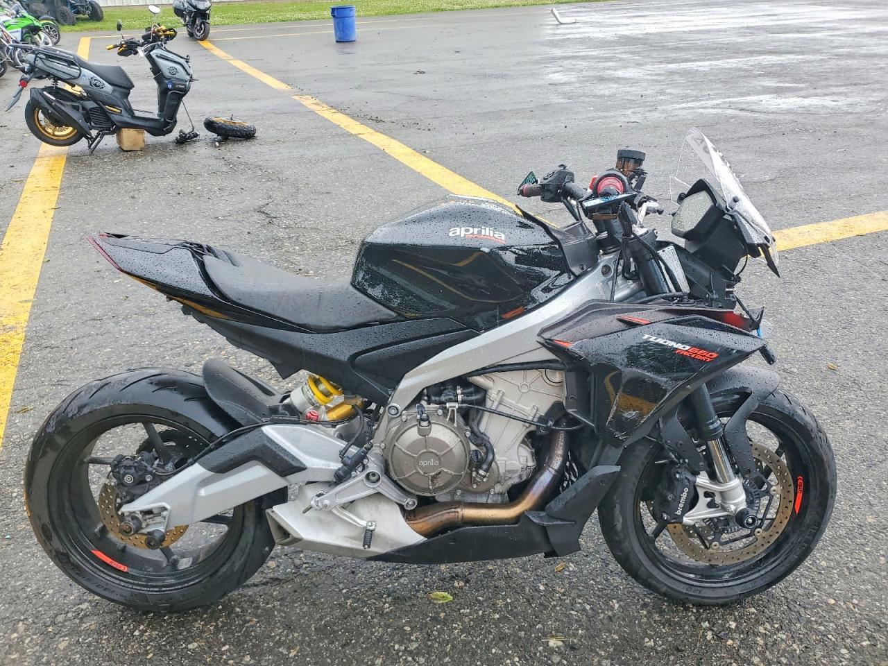 2023 Aprilia TUONO 660 VIN ZD4KSUM07PS000682 — COPART salvage auction photo