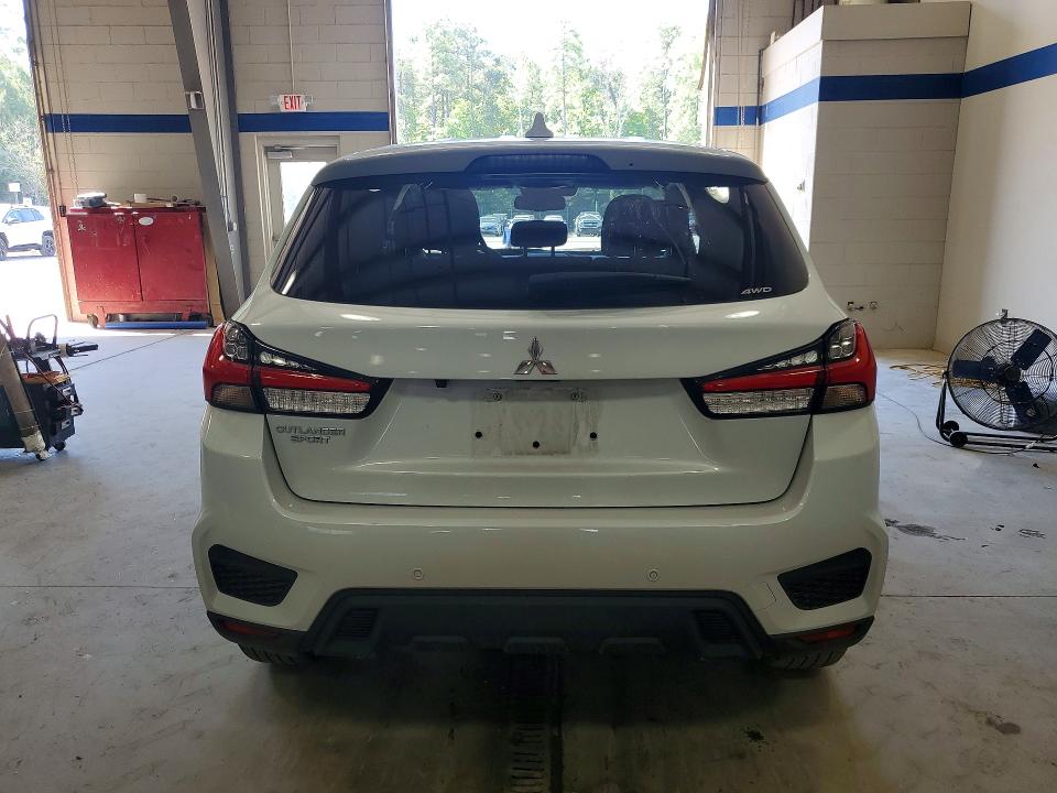 2025 Mitsubishi VIN JA4ARUAU4SU011298 COPART salvage auction — FRONT END, Va - Cert Of Title - Salvage, sold $8,000 on 2026-07-10 (photo 6)