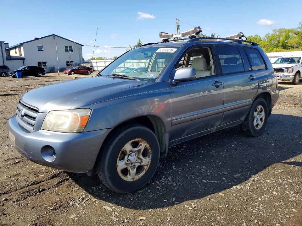 2004 Toyota Highlander VIN JTEGD21A640097177 COPART salvage auction — MINOR DENT/SCRATCHES, NJ - CERTIFICATE OF TITLE, sold $1,400 on 2026-07-08 (photo 1)