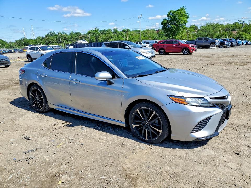 2019 Toyota Camry VIN 4T1B61HK9KU719404 COPART salvage auction — REAR END, In - Certificate Of Title, sold $10,100 on 2026-07-30 (photo 4)