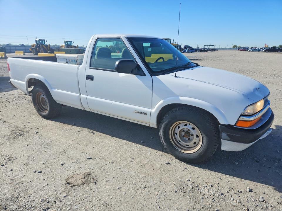 1999 Chevrolet S truck VIN 1GCCS14X6XK234422 COPART salvage auction — FRONT END, TX - DIS/DLR/EXP ONLY SALVAGE TITLE, sold $250 on 2026-07-09 (photo 4)