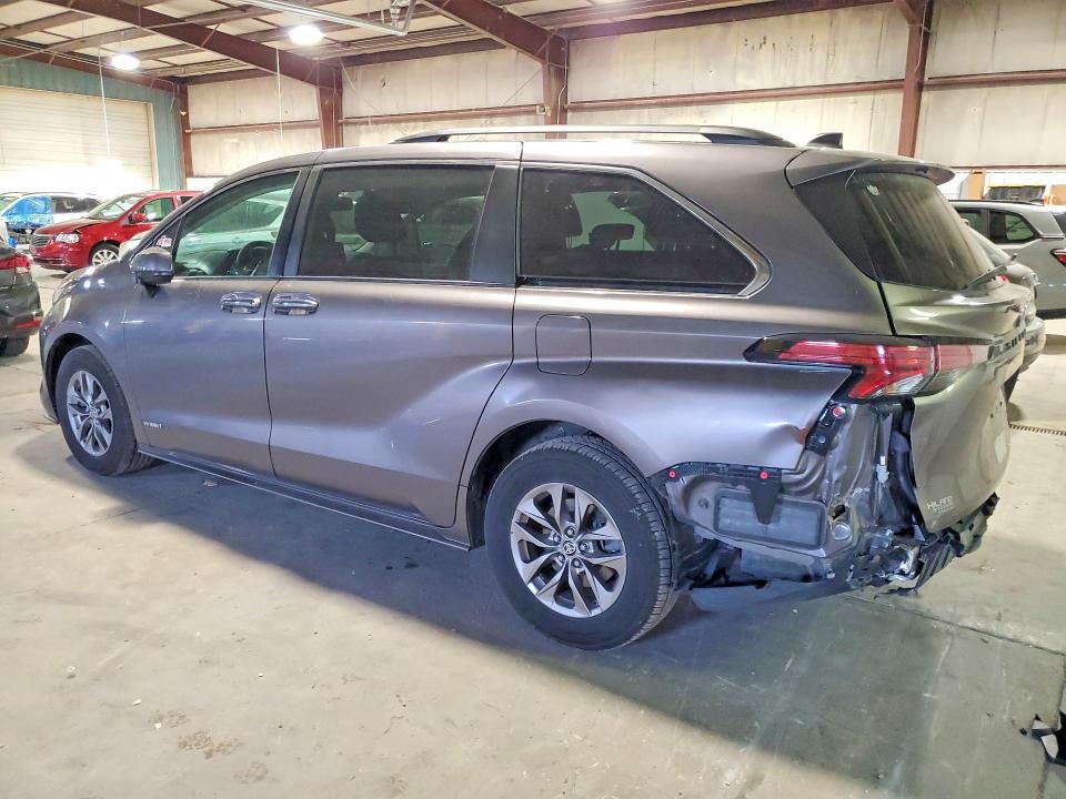2021 Toyota VIN 5TDBRKEC7MS004059 COPART salvage auction — REAR END, Il - Salvage Certificate, sold $150 on 2026-07-29 (photo 2)