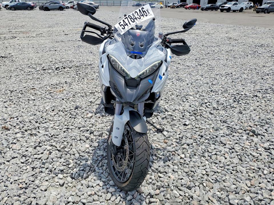 2024 Ducati VIN ZDMAALVW2RB015959 COPART salvage auction — FRONT END, Fl - Cert Of Title Slvg Rebuildable, sold $7,400 on 2026-07-30 (photo 2)