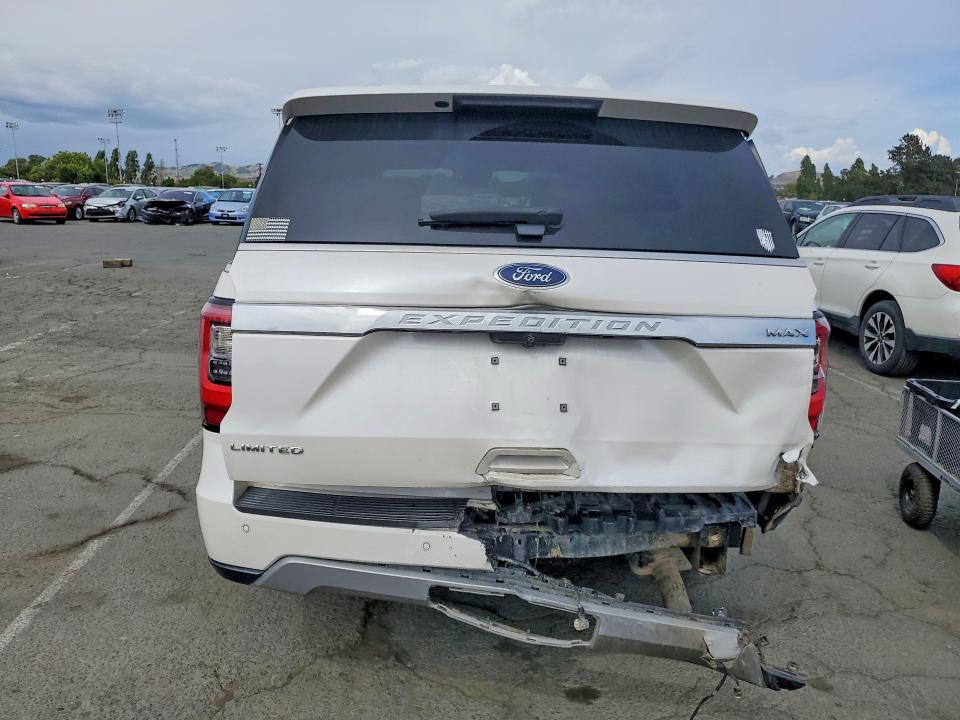 2018 Ford Expedition VIN 1FMJK2AT6JEA64532 COPART salvage auction — REAR END, Ca - Salvage Certificate, sold $7,400 on 2026-07-31 (photo 6)
