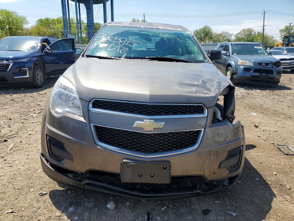 2010 Chevrolet Equinox VIN 2CNALBEW4A6410633 COPART salvage auction — ROLLOVER, Il - Salvage Certificate, sold $1,150 on 2026-07-08 (photo 5)