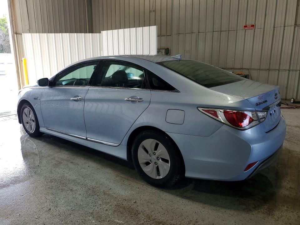 2015 Hyundai Sonata VIN KMHEC4A43FA134912 COPART salvage auction — NORMAL WEAR, Tx - Certificate Of Title (P), sold $500 on 2026-07-28 (photo 2)