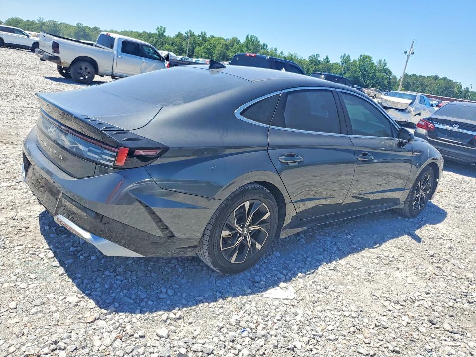 2025 Hyundai Sonata VIN KMHL64JAXSA439791 COPART salvage auction — WATER/FLOOD, AL - CERT OF TITLE-SALVAGE TITLE, sold $7,600 on 2026-07-30 (photo 3)