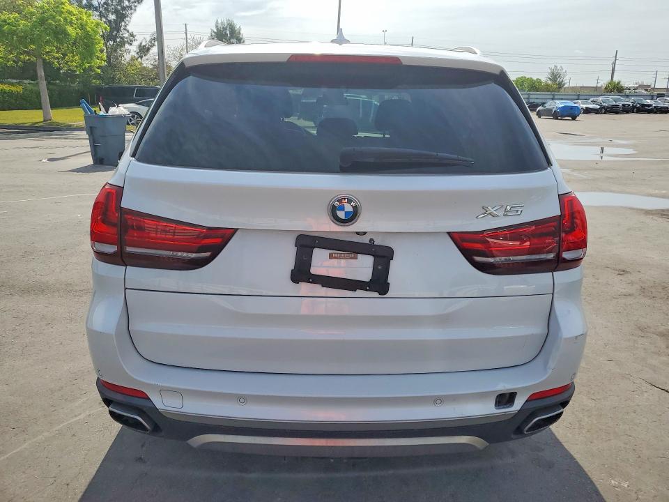 2018 BMW VIN 5UXKR2C58J0Z20976 COPART salvage auction — MECHANICAL, In - Certificate Of Title (P), sold $7,200 on 2026-07-29 (photo 6)