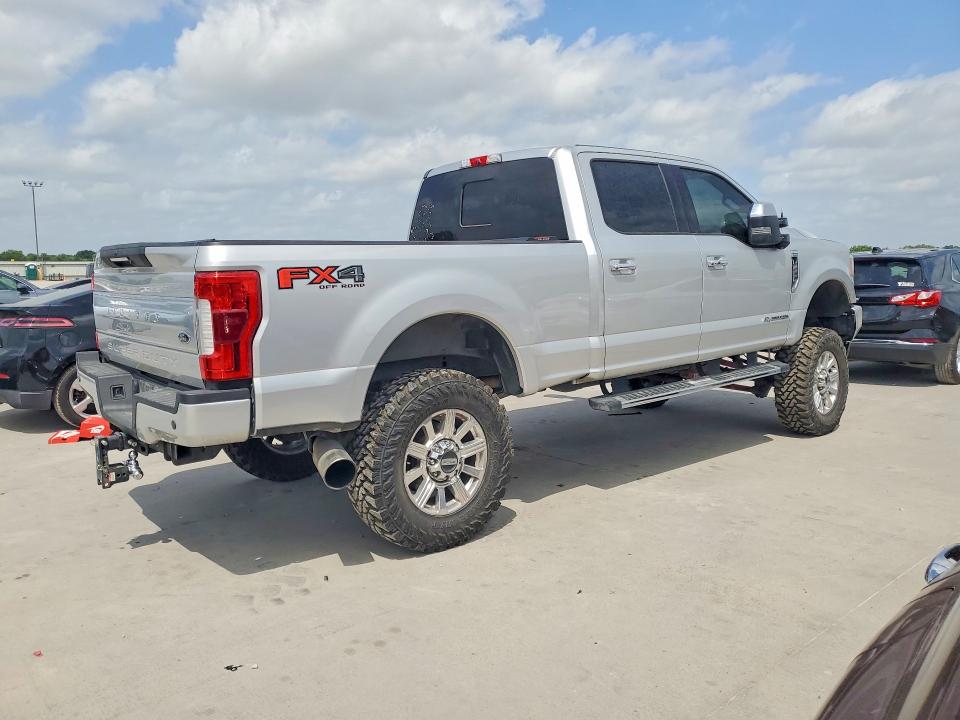 2019 Ford F250 VIN 1FT7W2BT1KEC22231 COPART salvage auction — VANDALISM, Salvage Title, sold $18,500 on 2026-07-09 (photo 3)