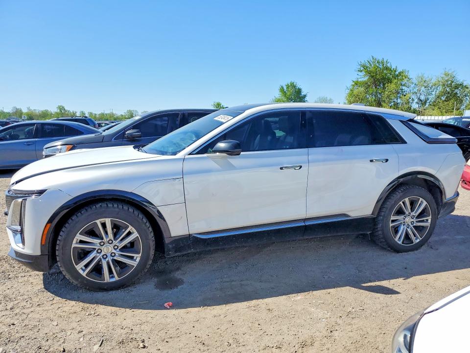2024 Cadillac Lyriq VIN 1GYKPMRK3RZ139719 COPART salvage auction — FRONT END, On - Permit Salvage, sold $17,700 on 2026-07-14 (photo 1)