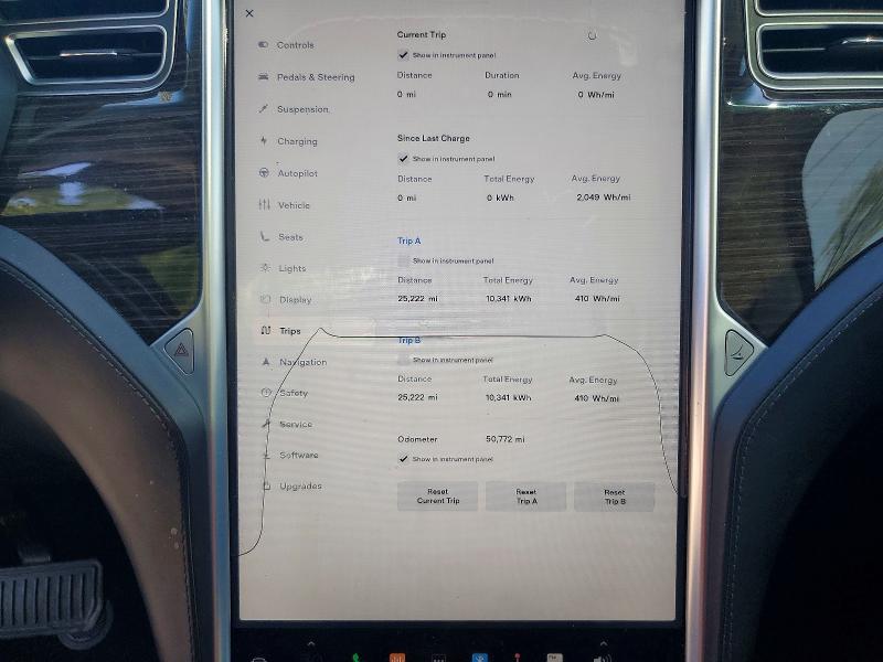 2016 Tesla Model x VIN 5YJXCBE24GF014605 COPART salvage auction — MINOR DENT/SCRATCHES, MD - CERT OF SALVAGE > 75% DAMAGE, sold $8,200 on 2026-07-21 (photo 9)