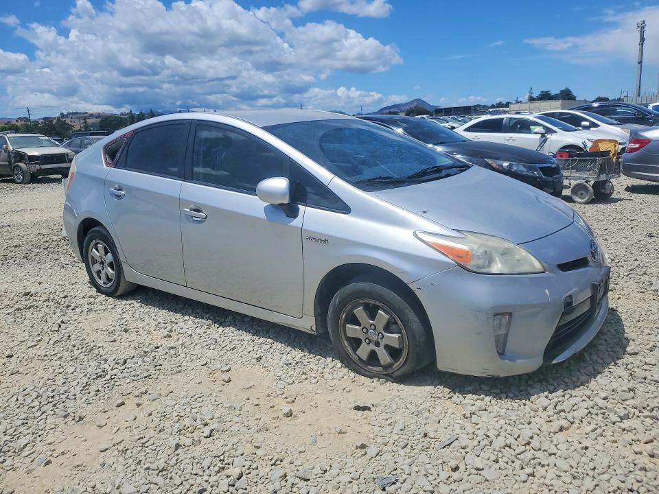 2013 Toyota Prius VIN JTDKN3DU5D1633151 COPART salvage auction — VANDALISM, Ca - Salvage Certificate, sold $400 on 2026-07-30 (photo 4)
