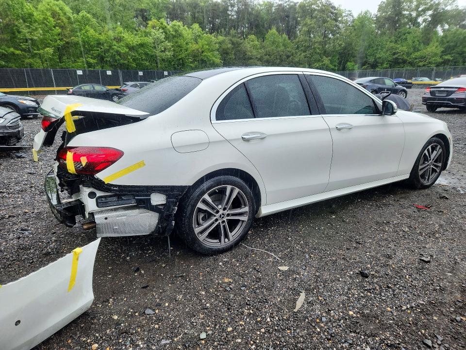 2021 Mercedes-benz E-klasse VIN W1KZF8EB9MA950880 COPART salvage auction — REAR END, MD - CERT OF SALVAGE > 75% DAMAGE, sold $19,300 on 2026-07-24 (photo 3)