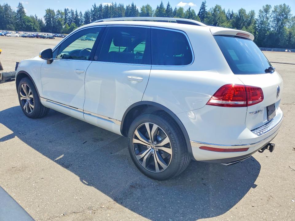 2017 Volkswagen Touareg VIN WVGRF7BP8HD003284 COPART salvage auction — MECHANICAL, Wa - Vehicle Cert Of Ownership-Titl, sold $1,750 on 2026-07-13 (photo 2)
