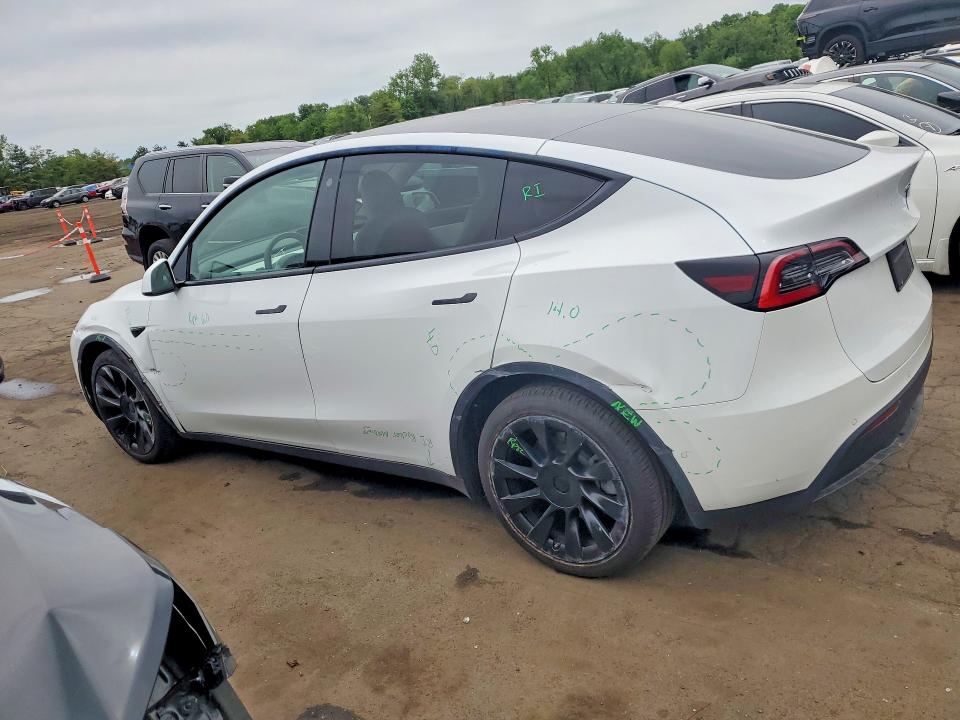 2021 Tesla Model y VIN 5YJYGDEE4MF121051 COPART salvage auction — SIDE, Ct - Cert Of Title-Salvage, sold $5,400 on 2026-07-21 (photo 2)