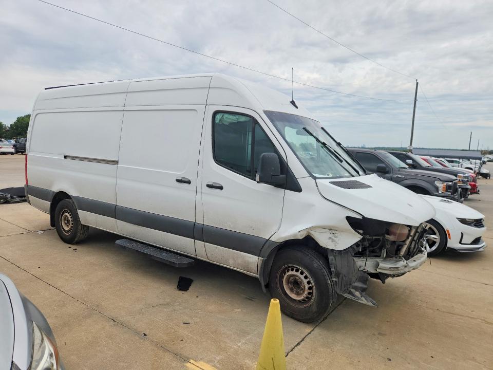 2020 Mercedes-benz Sprinter VIN W1Y40CHY0LT028733 COPART salvage auction — FRONT END, Tx - Salvage Vehicle Title, sold $3,600 on 2026-07-22 (photo 4)