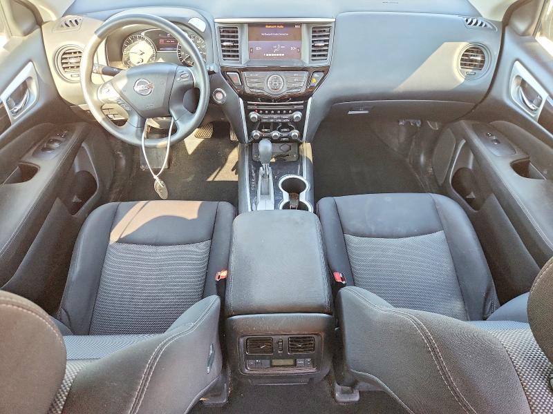 2017 Nissan Pathfinder VIN 5N1DR2MN6HC913781 COPART salvage auction — HAIL, Tx - Salvage Vehicle Title, sold $3,200 on 2026-07-09 (photo 8)