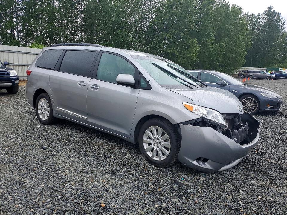 2015 Toyota Sienna VIN 5TDJK3DCXFS095080 COPART salvage auction — FRONT END, WA - BILL OF SALE, sold $2,650 on 2026-07-20 (photo 4)