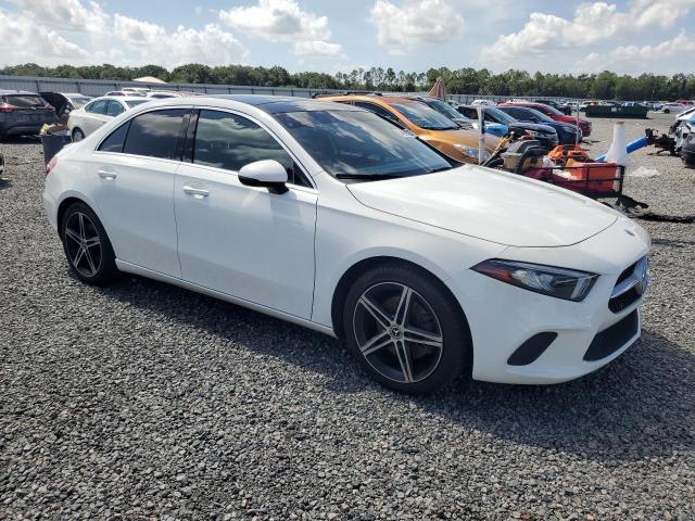2019 Mercedes-benz A-klasse VIN WDD3G4EB1KW010472 COPART salvage auction — MECHANICAL, Fl - Cert Of Title Slvg Rebuildable, sold $4,700 on 2026-08-04 (photo 4)
