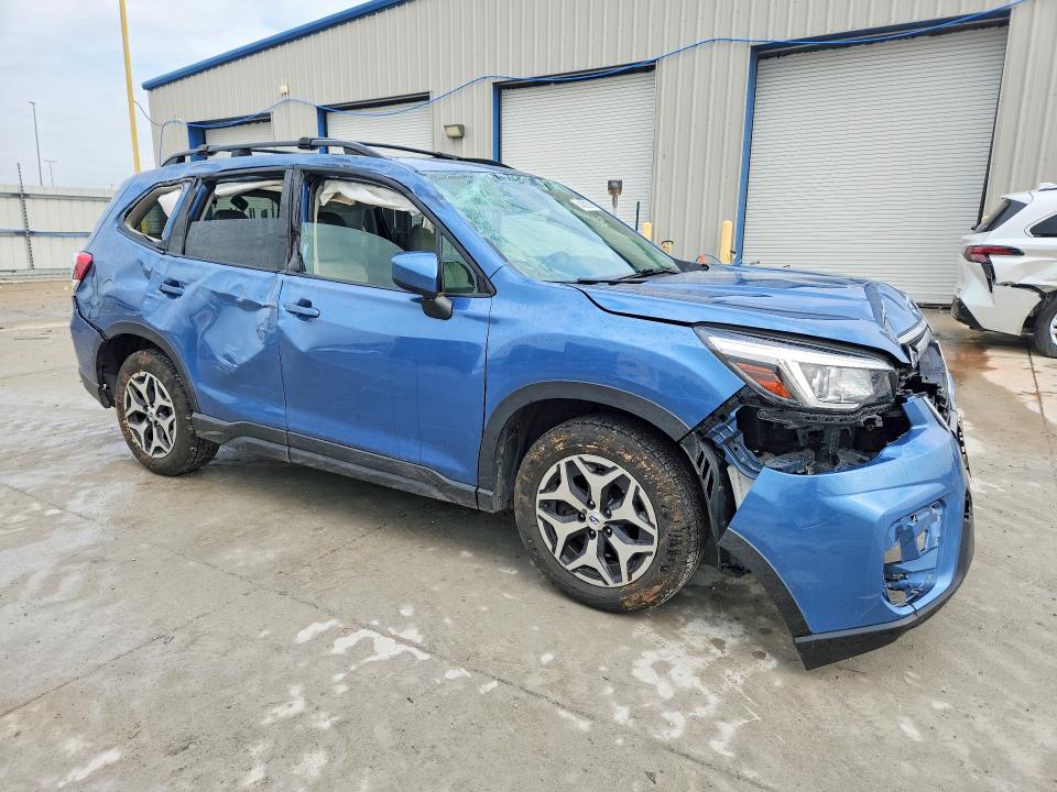 2020 Subaru Forester VIN JF2SKAJC5LH492016 COPART salvage auction — FRONT END, Il - Salvage Certificate, sold $1,950 on 2026-07-20 (photo 4)