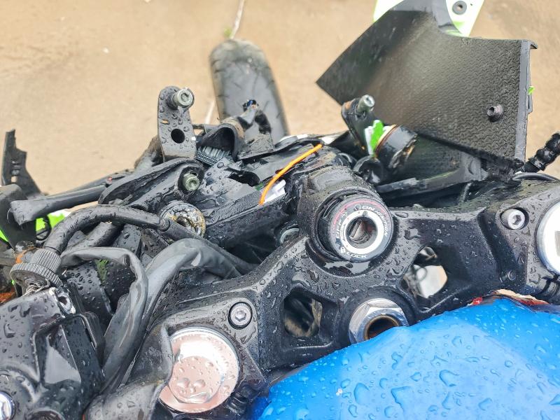 2024 Kawasaki Ex VIN ML5EXGH12RDA06683 COPART salvage auction — FRONT END, TX - SALVAGE VEHICLE TITLE, sold $125 on 2026-07-30 (photo 7)