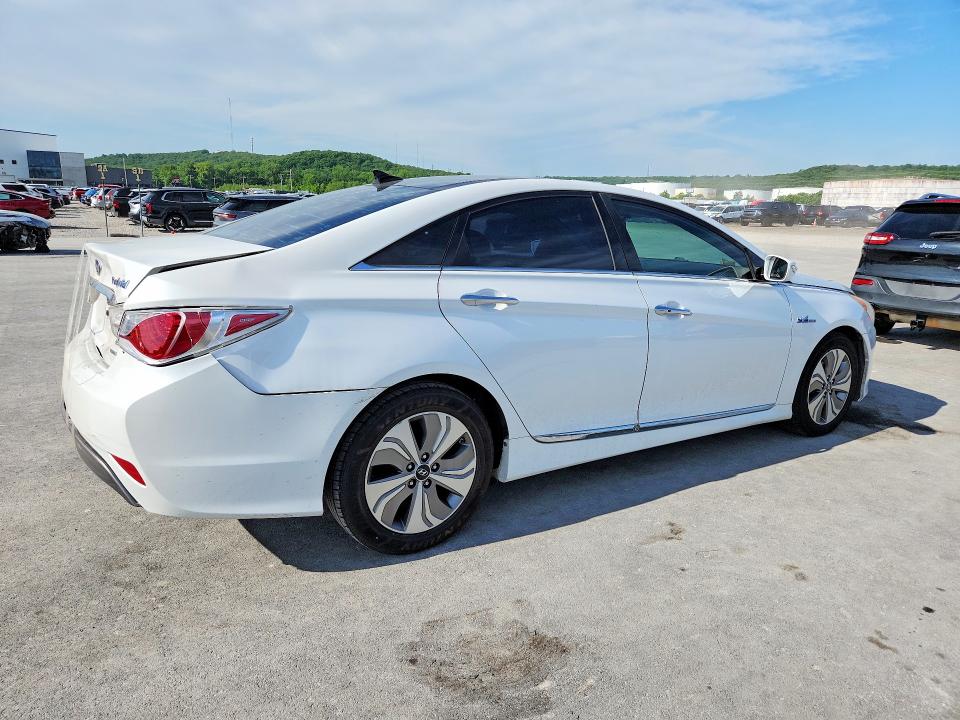 2015 Hyundai Sonata VIN KMHEC4A46FA123788 COPART salvage auction — REAR END, Ok - Cert Of Title-Salvage, sold $1,250 on 2026-07-31 (photo 3)