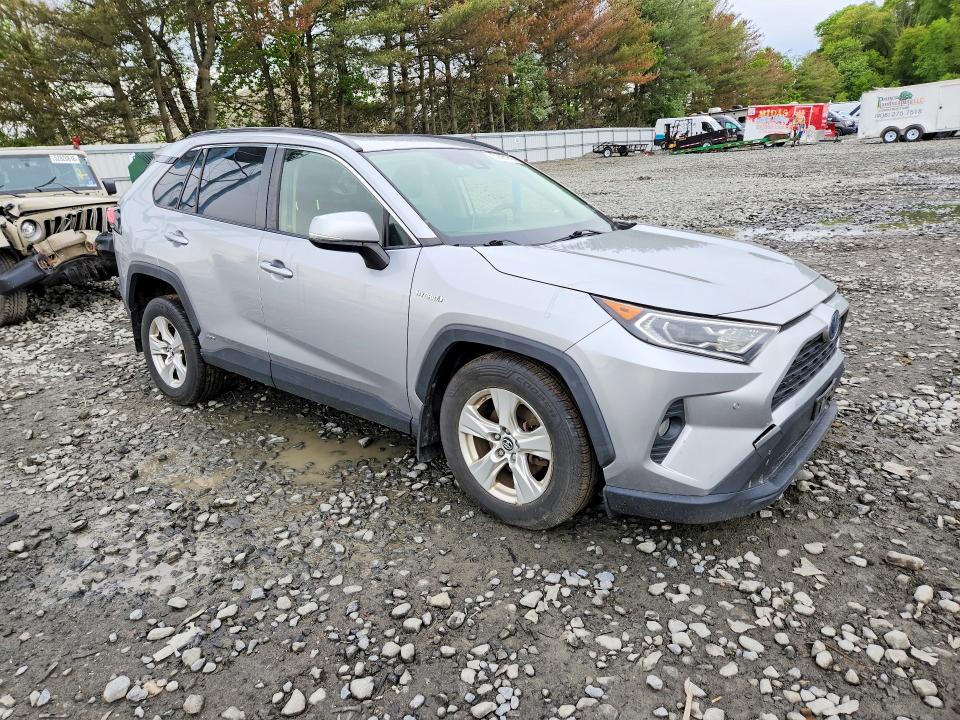 2019 Toyota Rav 4 VIN JTMRWRFV3KJ010340 COPART salvage auction — UNDERCARRIAGE, ID - SALVAGE CERTIFICATE OF TITLE, sold $9,200 on 2026-07-08 (photo 4)