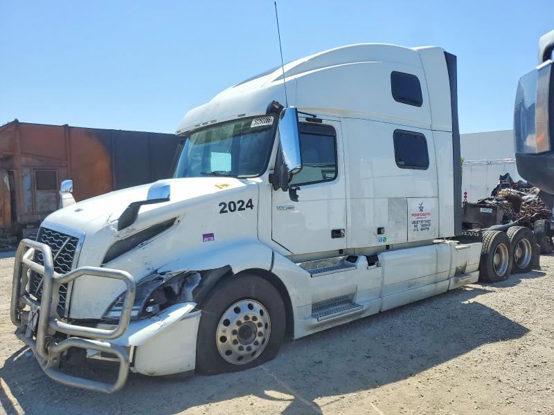 2024 Volvo Vn VIN 4V4NC9EJXRN624587 COPART salvage auction — ALL OVER, Ca - Salvage Certificate, sold $23,000 on 2026-09-10 (photo 2)