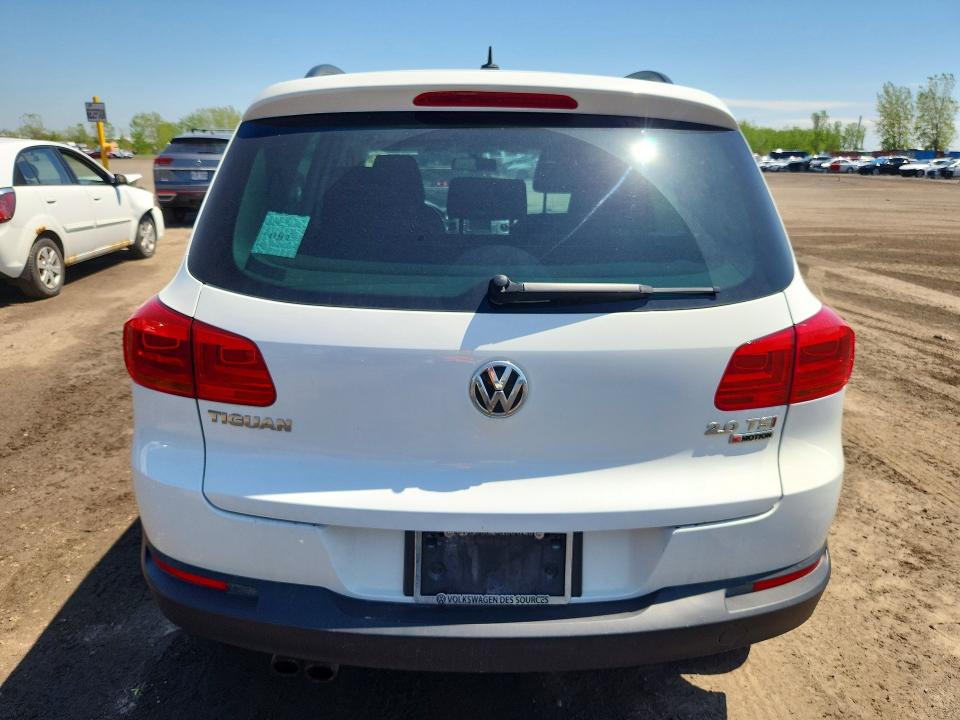 2016 Volkswagen Tiguan VIN WVGJV7AX0GW509101 COPART salvage auction — VANDALISM, Qc - Gravement Accidente, sold $1,650 on 2026-07-07 (photo 6)