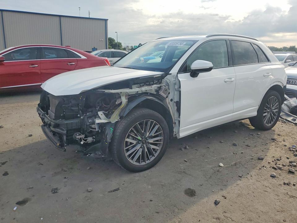 2024 Audi Q3 VIN WA1AUCF32R1093360 — COPART salvage auction photo