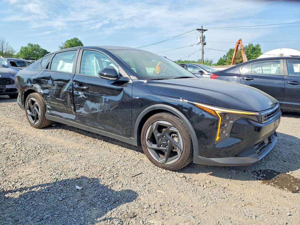 2025 Kia VIN 3KPFU4DE4SE007166 COPART salvage auction — SIDE, NJ - CERT OF TITLE-SALVAGE, sold $7,300 on 2026-07-31 (photo 4)