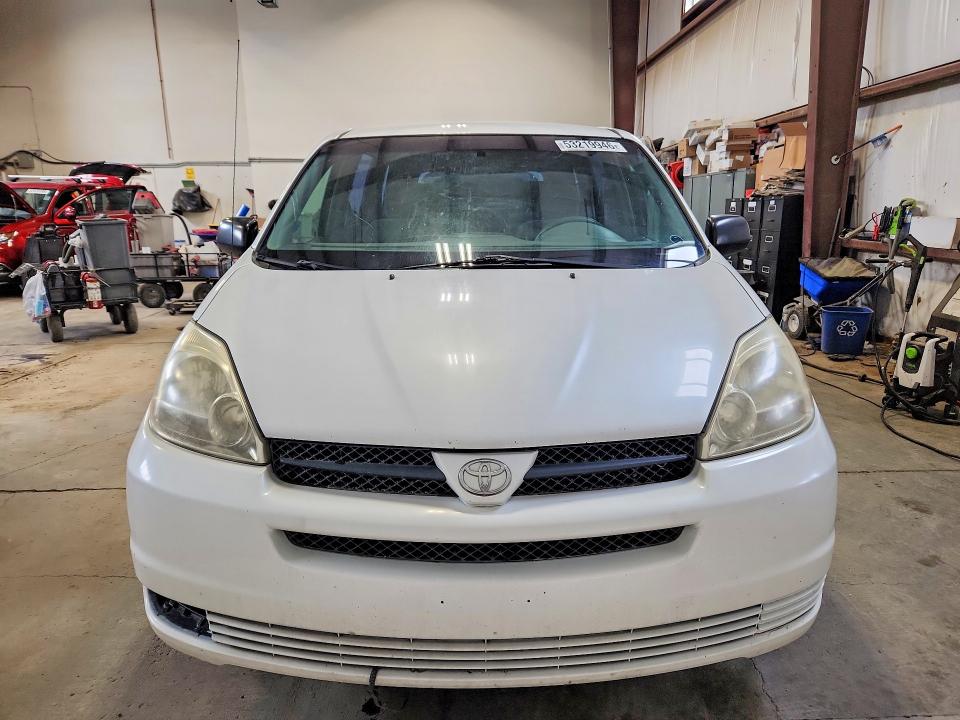 2005 Toyota Sienna VIN 5TDZA29C05S239551 COPART salvage auction — SIDE, AB - BOS - SALVAGE, sold $125 on 2026-07-30 (photo 5)
