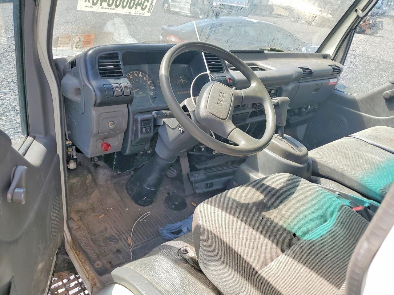 2003 Isuzu NPR VIN 4KLB4B1R53J800488 COPART salvage auction — Normal Wear, PA - CERT OF TITLE, sold $30 on 2026-07-07 (photo 8)